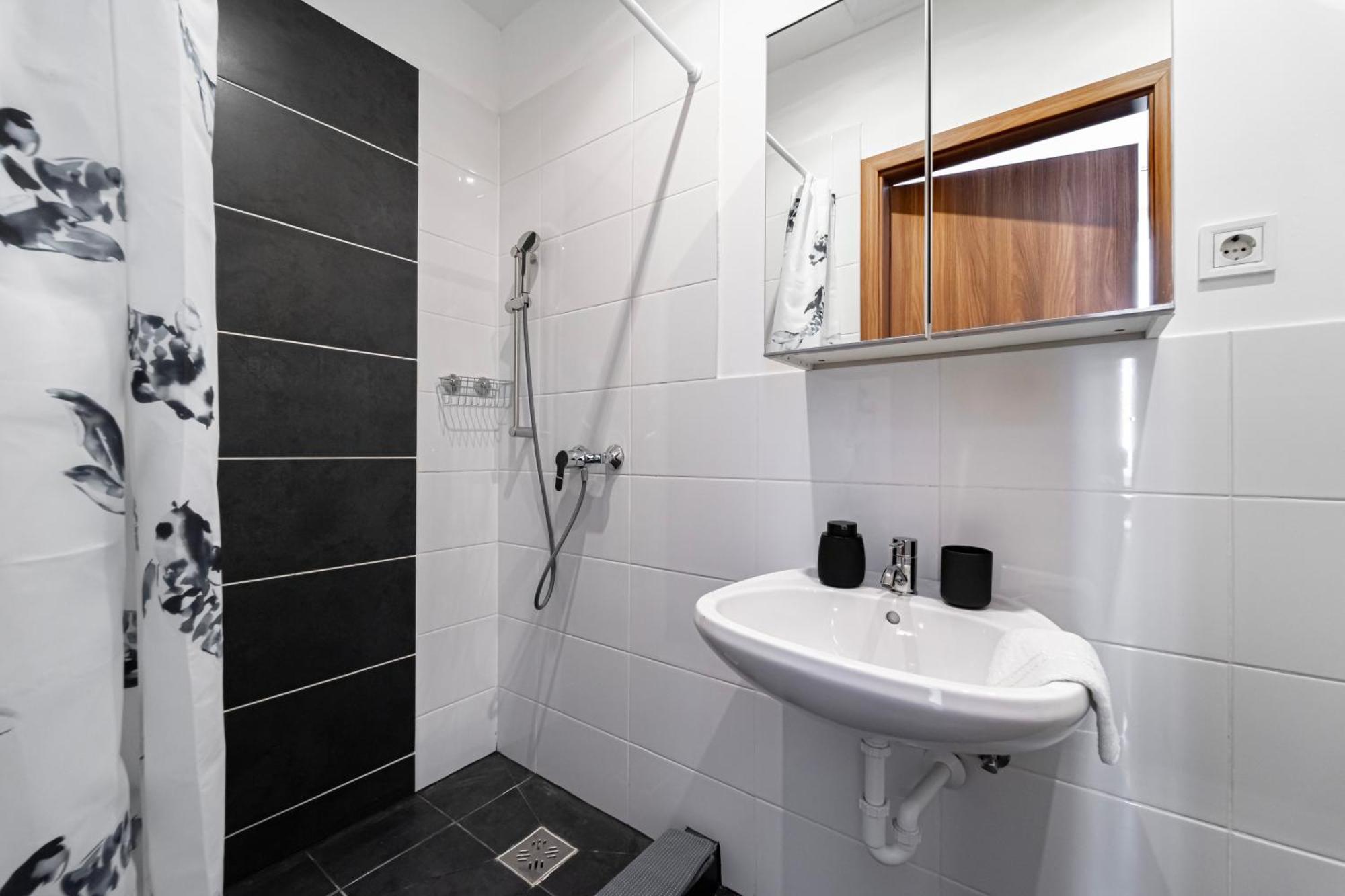 Premium With 4 Bedrooms 3 Bathrooms At Synagogue Apartmán