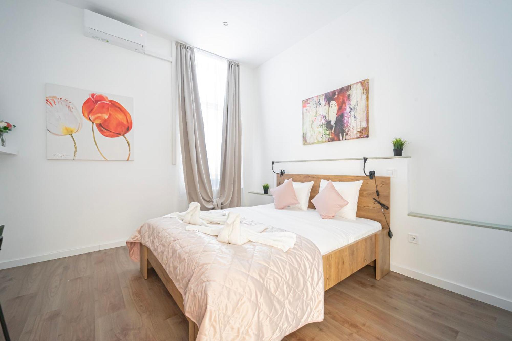 Premium With 4 Bedrooms 3 Bathrooms At Synagogue Apartament