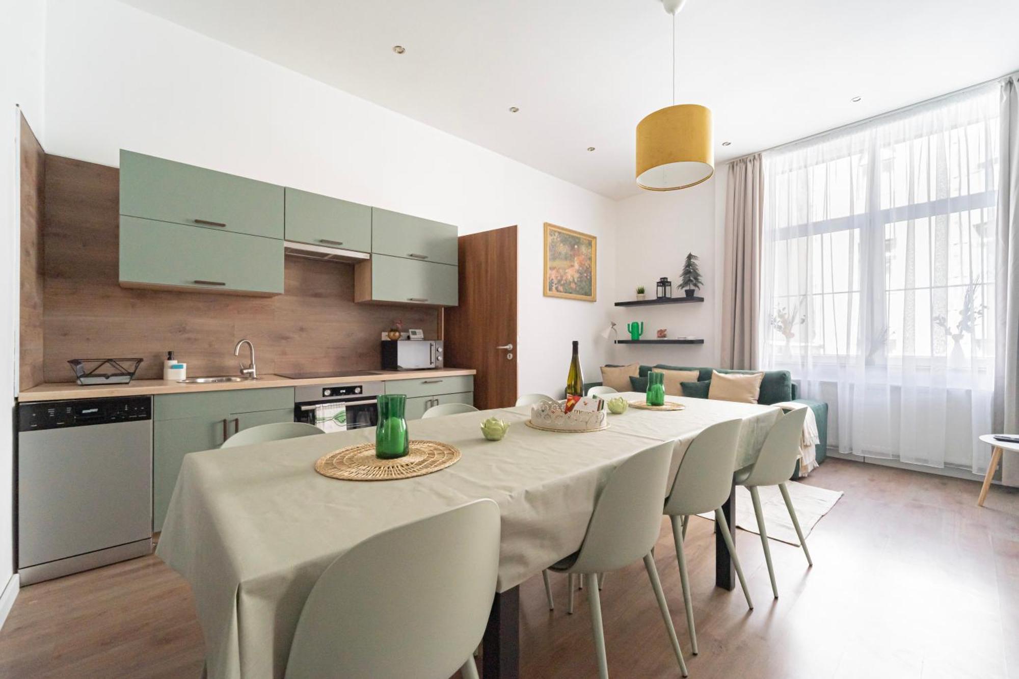 Premium With 4 Bedrooms 3 Bathrooms At Synagogue *